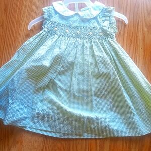 Vintage Carter's Baby Girl Smocked Gingham Dress w/ matching panty. Sz 6 mths